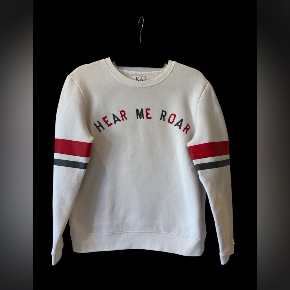Zoe Karssen White Sweater Sweatshirt Hear Me Roar trendy crewneck RARE